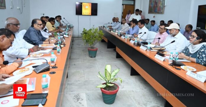 Meeting on railway development at Bapudham Motihari, plans worth Rs 616 crore completed, new rail line worth Rs 2067 crore, Railway's mega plan for East Champaran, Sagauli-Hajipur!DeshajTimes.Com Meeting on railway development at Bapudham Motihari, plans worth Rs 616 crore completed, new rail line worth Rs 2067 crore, Railway's mega plan for East Champaran, Sagauli-Hajipur!DeshajTimes.Com