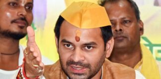 बिहार में बुलडोजर एक्शन पर Tej Pratap का तल्ख हमला, बोले- “गरीबों के आंसू और बद्दुआ से कोई नहीं बचेगा”
