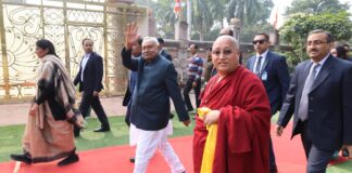 Bihar Politics: महाबोधि मंदिर में नीतीश का संकल्प, 7 निश्चय-3 से बिहार में विकास का नया अध्याय!