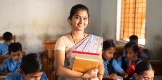 Bihar Teachers News: बिहार में हजारों शिक्षकों का इंतजार खत्म! सरकार ने जारी किए 999 करोड़, जानें कब मिलेगा पैसा?