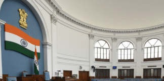 विधानसभा में शपथ से पहले गूंजी भोजपुरी कविता, स्पीकर ने टोका तो भिड़ गए BJP विधायक, जानिए पूरा मामला Bihar News Deshaj Times