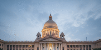 बिहार विधानसभा: पहले दो दिन खत्म, अब सियासी हलचल तेज, आगे क्या? Bihar News Deshaj Times