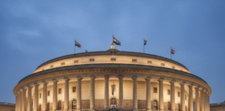 दिल्ली उपचुनाव: शांतिपूर्ण मतदान संपन्न, 51 उम्मीदवार EVM में कैद, 3 दिसंबर को आएंगे नतीजे Bihar News Deshaj Times