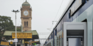 ट्रेन में अब ATM से निकलेंगे पैसे, बिहार से दिल्ली जाने वाली इन ट्रेनों से होगी शुरुआत Bihar News Deshaj Times