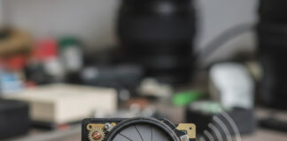 फोटो क्लिक करते ही क्यों आती है ‘कैमरा साउंड’? जानिए इसका पूरा विज्ञान Bihar News Deshaj Times