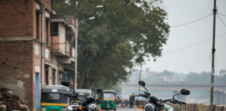 हार्ले-डेविडसन X440 T बनाम गुरिल्ला 450: परफॉर्मेंस और स्टाइल का महामुकाबला Bihar News Deshaj Times