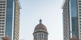 आज की तारीख में Stock Market का हाल: जानें सेंसेक्स और निफ्टी की चाल Bihar News Deshaj Times