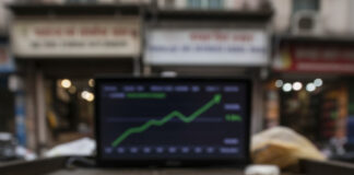 रिकॉर्ड ऊंचाई पर पहुंचा Silver Price: क्या है इस तेजी की वजह? Bihar News Deshaj Times