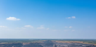 कोयला क्षेत्र में बड़ा बदलाव: 2030 तक कोल इंडिया की सभी सहायक कंपनियां होंगी Share Market में लिस्ट Bihar News Deshaj Times