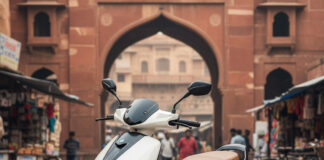 भारत में सबसे बेहतरीन Electric Scooter: रिवर्स मोड के साथ Bihar News Deshaj Times