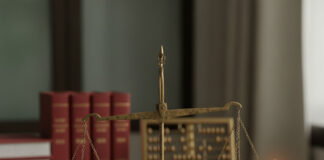 वैश्विक वित्तीय प्रणाली में उठा-पटक: डॉलर का भविष्य और सोने की नई भूमिका Bihar News Deshaj Times