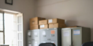 प्रधानमंत्री फ्री मोबाइल योजना का Fact Check: क्या सरकार मुफ्त फोन बांट रही है? Bihar News Deshaj Times