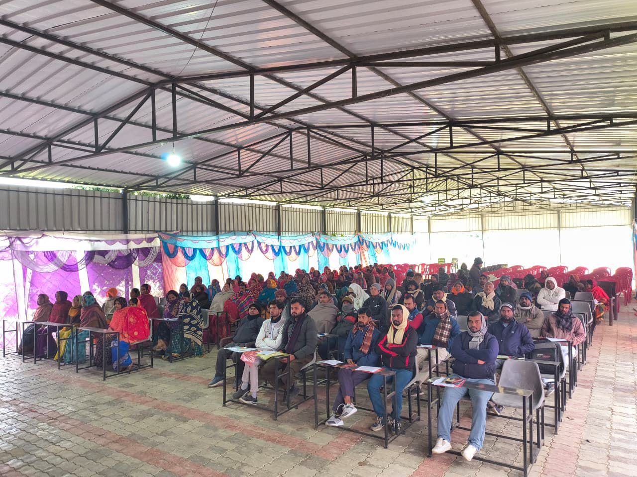 Kisan Samman Diwas: चौधरी चरण सिंह जयंती पर Darbhanga के जाले में किसानों को मिला सम्मान, नई योजनाओं से जुड़े केंद्रीय कृषि मंत्री के ऐलान