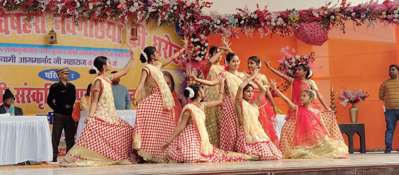 Bhagalpur Tulsi Pujan Diwas: नवगछिया में 63 प्रमुख संस्थाओं का भव्य सम्मान, स्वामी आगमनंद ने बढ़ाया मान