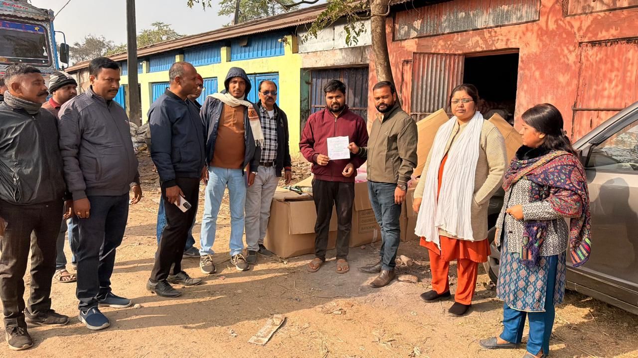 Bokaro Single Use Plastic Ban: चास में ‘सिंगल यूज प्लास्टिक बैन’ का डंडा: निगम ने 48,000 का जुर्माना ठोका, मचा हड़कंप!