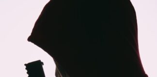 Darbhanga News: बिरौल के सुपौल बाजार के व्यवसायी रामबाबू महथा को मिली परिवार समेत जान मारने की धमकी, Businessman Death Threat सीसीटीवी में कैद