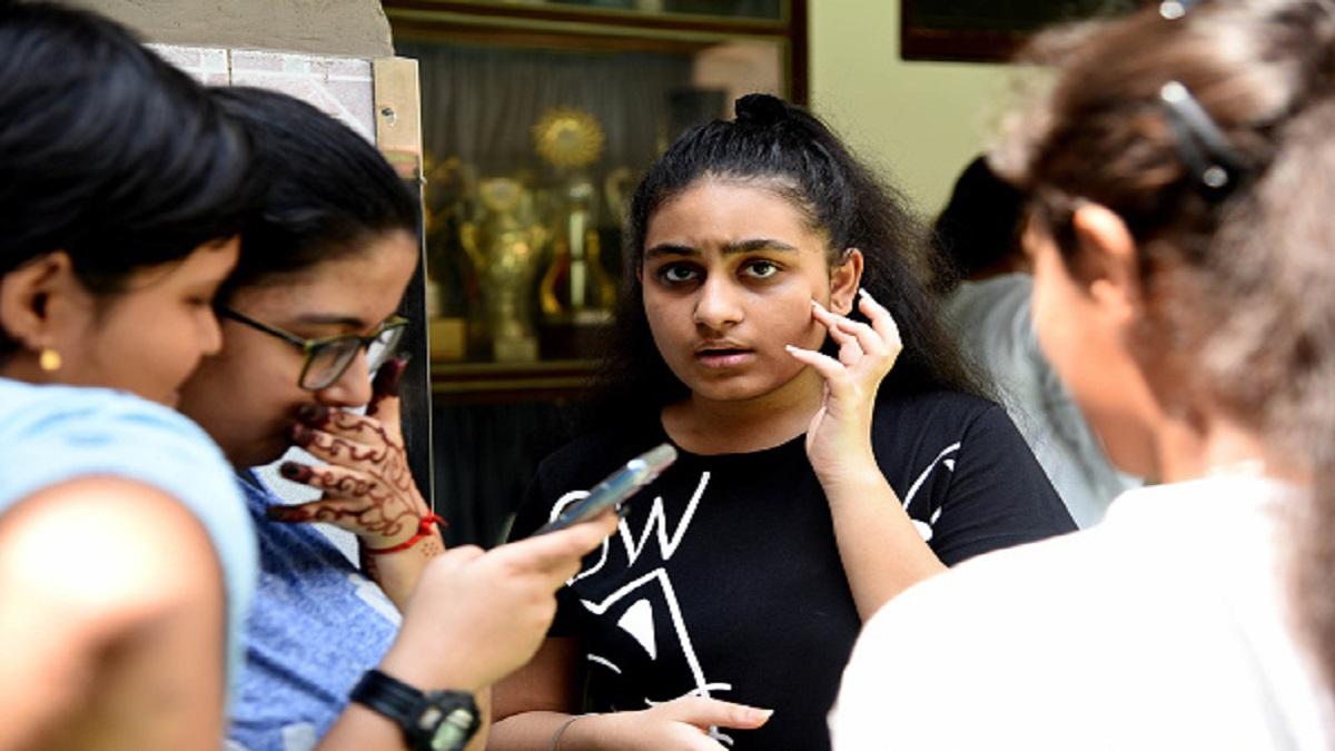 बिहार के PG छात्रों की बल्ले-बल्ले! मार्कशीट पर अब CGPA के साथ दिखेगा प्रतिशत और डिवीजन बिहार के PG छात्रों की बल्ले-बल्ले! मार्कशीट पर अब CGPA के साथ दिखेगा प्रतिशत और डिवीजन