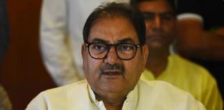 Indian Politics: अभय चौटाला का भड़काऊ बयान, बोले- श्रीलंका-बांग्लादेश जैसे आंदोलन से गिरेगी भारत सरकार!