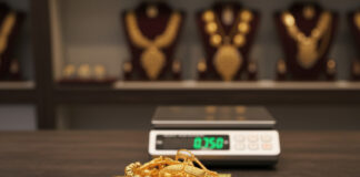 सोने की कीमत में उछाल: क्या इस साल बनेगा नया रिकॉर्ड? Bihar News Deshaj Times