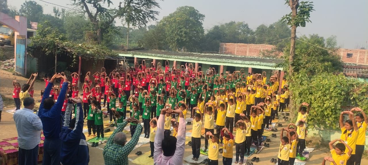 Alinagar Ideal Public School Education: निदेशक अरुण सिंह ने कहा सिर्फ इमारत नहीं, भविष्य का निर्माण करती हैं आईडियल पब्लिक स्कूल