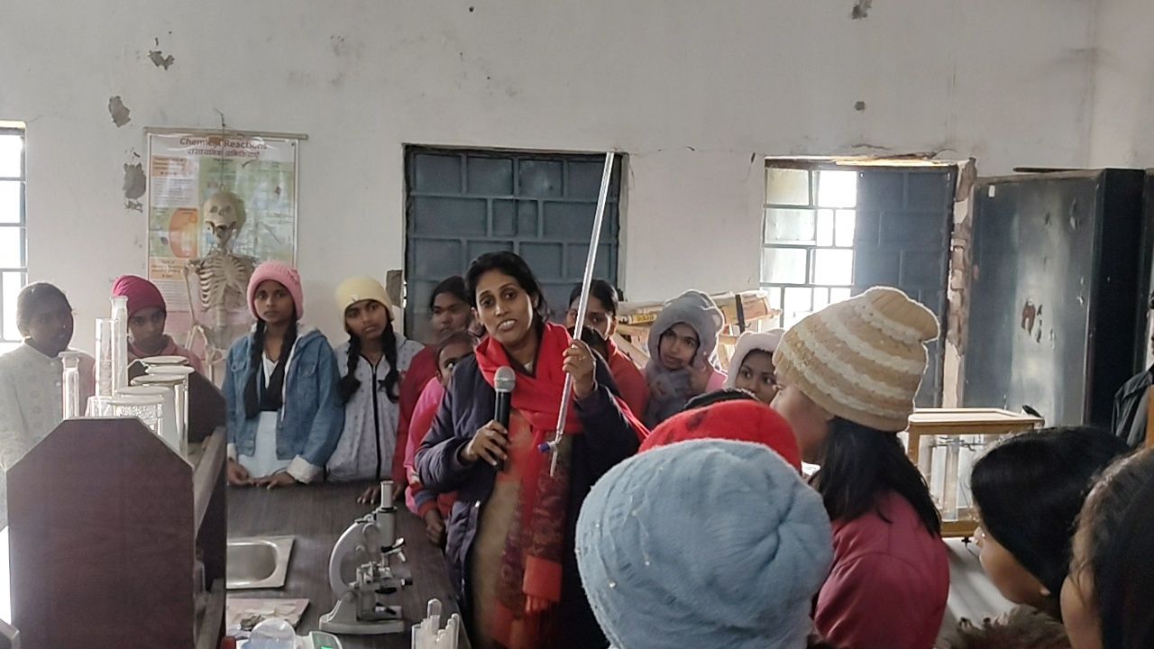 Bhagalpur School Twinning Program: सन्हौला में छात्रों का अनूठा शैक्षिक संगम, नए अनुभव और ज्ञान का आदान-प्रदान