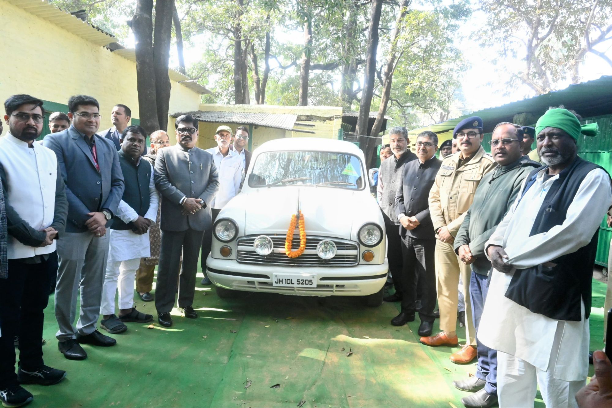 Shibu Soren Birth Anniversary: बोकारो में दिशोम गुरु शिबू सोरेन की जयंती... सादगी, श्रद्धा और श्रद्धांजलि... आदर्श को आत्मसात