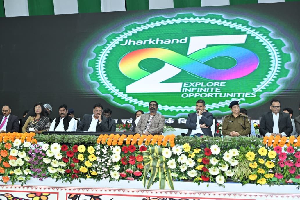 Jharkhand Student Credit Card: CM हेमंत का छात्रों को गुरुजी के जन्मदिन पर खास संदेश... आप 1 कदम बढ़ाएंगे, सरकार आपको 10 कदम आगे ले जाएगी