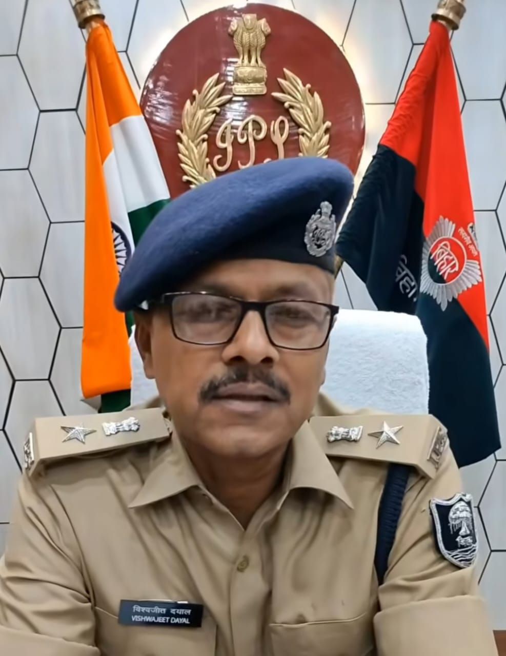 Makar Sankranti: कमिश्नर, DM और SP ने दी मकर संक्रांति की शुभकामनाएं, जानिए किसने क्या कहा