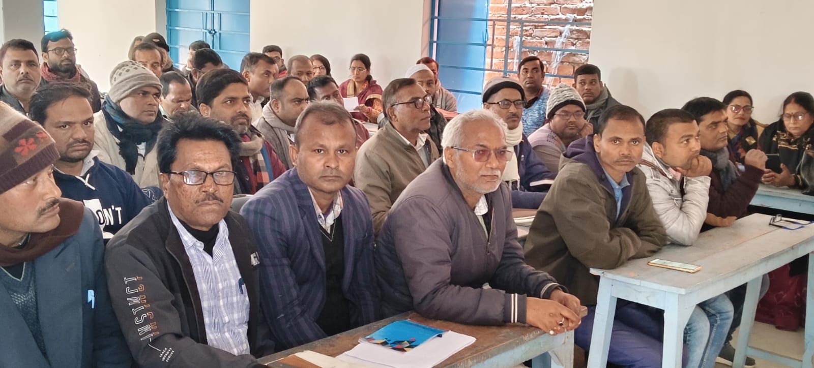 Darbhanga School News: जाले में प्रधानाध्यापकों की उम्मीदों की पोटली, बैठक में वेतन से लेकर डीसी विपत्र मशाल तक पर मंथन