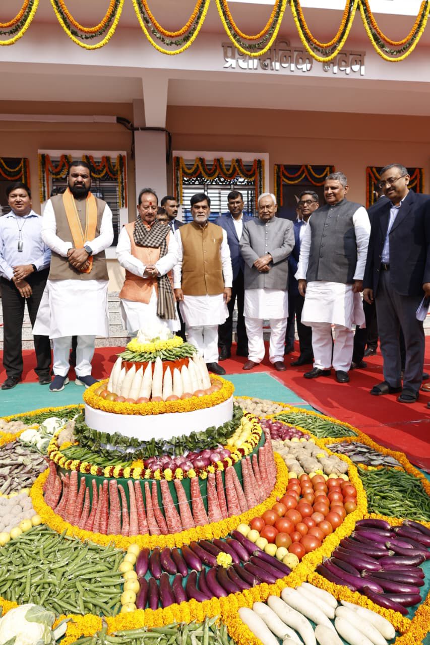 Muzaffarpur News: 172 योजनाओं का उद्घाटन, शिलान्यास और कार्यारंभ...CM Nitish ने खोला 853 करोड़ का पिटारा, सड़कों-पुलों के जाल से बदलेगी जिले की तस्वीर!