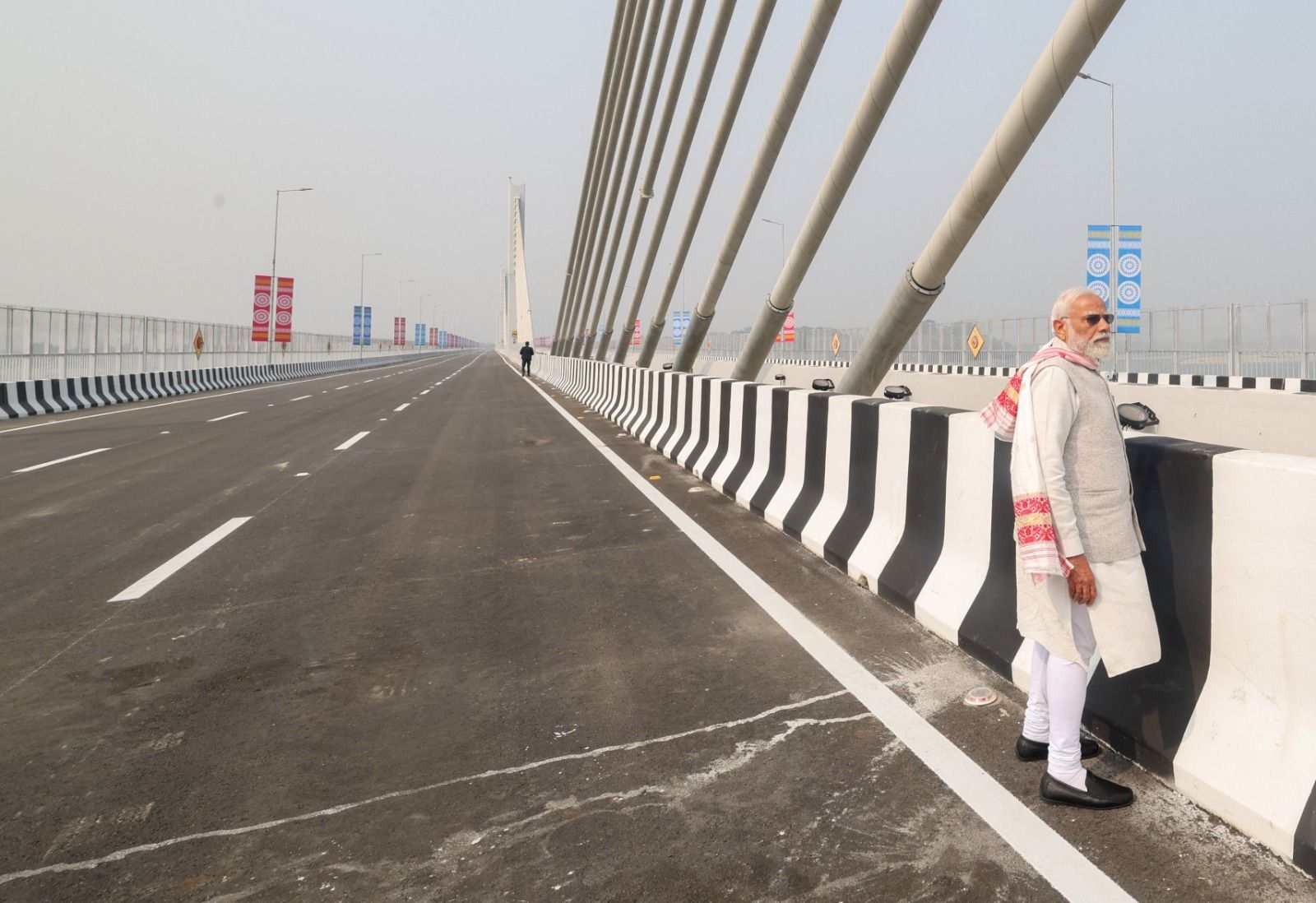 Guwahati: ब्रह्मपुत्र पर कुमार भास्कर वर्मा पुल, सफर होगा तेज और आसान, अत्याधुनिक छह लेन का पुल का उद्घाटन... पढ़िए अजूबा साकार हुआ है!