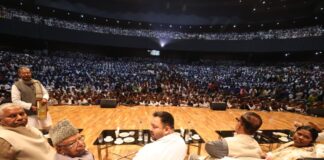 Karpoori Thakur पुण्यतिथि: तेजस्वी ने भरी हुंकार, उमड़े भारी जनसैलाब को सलाम और प्रणाम! राजनीति में नए समीकरणों का आगाज़… पढ़िए अपमान की ठोकरों को उपलब्धि…!