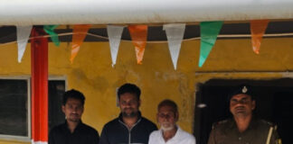 Madhubani News: खाकी वर्दी वालों के सीने में भी दिल धड़कता है…Madhubani Police की मिसाल, इटावा के लापता पूर्व सैनिक को मीलों दूर परिवार से मिलाया