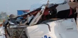 Barh Road Accident: बाढ़ में भीषण सड़क हादसा, एम्बुलेंस और वाहन की टक्कर में दो की मौत, NH पर कोहराम