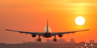 Holi Flight Fares: पटना की उड़ानें हुईं सिंगापुर से भी महंगी, यात्रियों की जेब पर बढ़ा बोझ… कौन लगाए लगाम…! क्यों आसमान छू रहे हैं हवाई किराए?