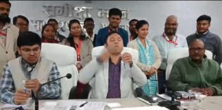 Bhagalpur News: भागलपुर में Filaria Eradication पर ‘फाइनल अटैक’, DM ने खुद दवा खाकर की महाअभियान की शुरुआत, 17 दिन घर-घर पहुंचेगी टीम Bihar News Deshaj Times