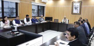 Patna News: नीतीश कुमार का मास्टरस्ट्रोक! बिहार के ब्लॉक अस्पताल बनेंगे सुपर स्पेशलिटी, सरकारी डॉक्टरों की प्राइवेट प्रैक्टिस होगी बंद? Bihar News Deshaj Times