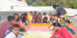 Darbhanga News: होली में हर्बल गुलाल की बढ़ती मांग को धार… जाले की महिलाएं बनीं आत्मनिर्भर