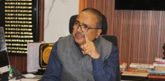 Bokaro News: पशुपालकों की चमकेगी किस्मत! DC Ajay Nath Jha ने दिया पशु मेले के आयोजन का आदेश, अच्छी नस्ल की गायें मिलेंगी