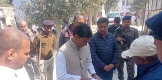 Darbhanga News: सिंहवाड़ा में दशकों पुराने ब्लॉक ऑफिस पर चलेगा बुलडोजर, DM Kaushal Kumar ने दिए आदेश, बनेगा हाईटेक भवन