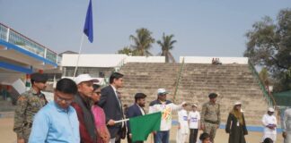 Araria News: स्टेडियम में बेटियों ने लगाई ऊंची छलांग, ‘बेटी बचाओ’ मैराथन में दिखाया दम; DM विनोद दूहन ने बढ़ाया हौसला Bihar News Deshaj Times