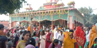 Darbhanga Mahashivratri: बिरौल में शिव भक्तों का सैलाब, देवकुली धाम में एक लाख से अधिक ने किया जलाभिषेक Bihar News Deshaj Times