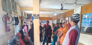 Darbhanga Financial Literacy Camp: बेनीपुर में बैंक का जागरूकता शिविर, बताया कैसे बचें ऑनलाइन फ्रॉड से, पढ़ें पूरी रिपोर्ट Bihar News Deshaj Times