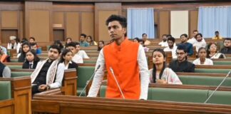 Bhagalpur News: नागपुर National Youth Parliament में भागलपुर की दहाड़, शिव सागर ने विकास की नीतियों पर उठाए तीखे सवाल Bihar News Deshaj Times