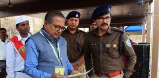 Bokaro News: चुनावी बिगुल बजने से पहले प्रशासन का एक्शन, DEO और SP ने पुलिस अधिकारियों को दिए ये कड़े निर्देश