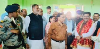 Darbhanga News: श्यामा मंदिर में VVIPs के लिए बना भव्य अतिथि भवन, सांसद संजय झा ने किया पहला प्रवेश, दिए कई बड़े सुझाव