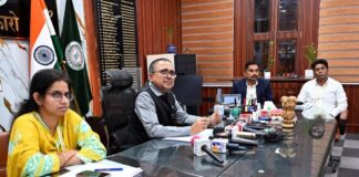 Bokaro News: चास-फुसरो में मतदान शांतिपूर्ण, मतपेटियों में बंद हुई दिग्गजों की किस्मत, जानें कितने प्रतिशत पड़ीं वोटें