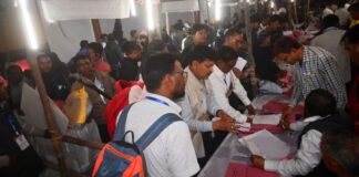 Bokaro Municipal Election: चास में मतपेटिकाओं का संग्रहण जारी, प्रशासन ने की ऐसी चाक-चौबंद व्यवस्था कि परिंदा भी पर न मार सके