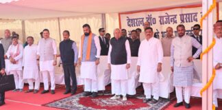 Patna News: देशरत्न राजेंद्र प्रसाद की पुण्यतिथि पर देश नतमस्तक… पटना में दिग्गजों का जमावड़ा, CM Nitish ने दी भावभीनी श्रद्धांजलि