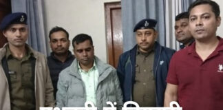 Madhubani News: 12 हजार की घूस लेते रंगे हाथ धराया सरकारी बाबू, पटना से आई टीम ने दबोचा